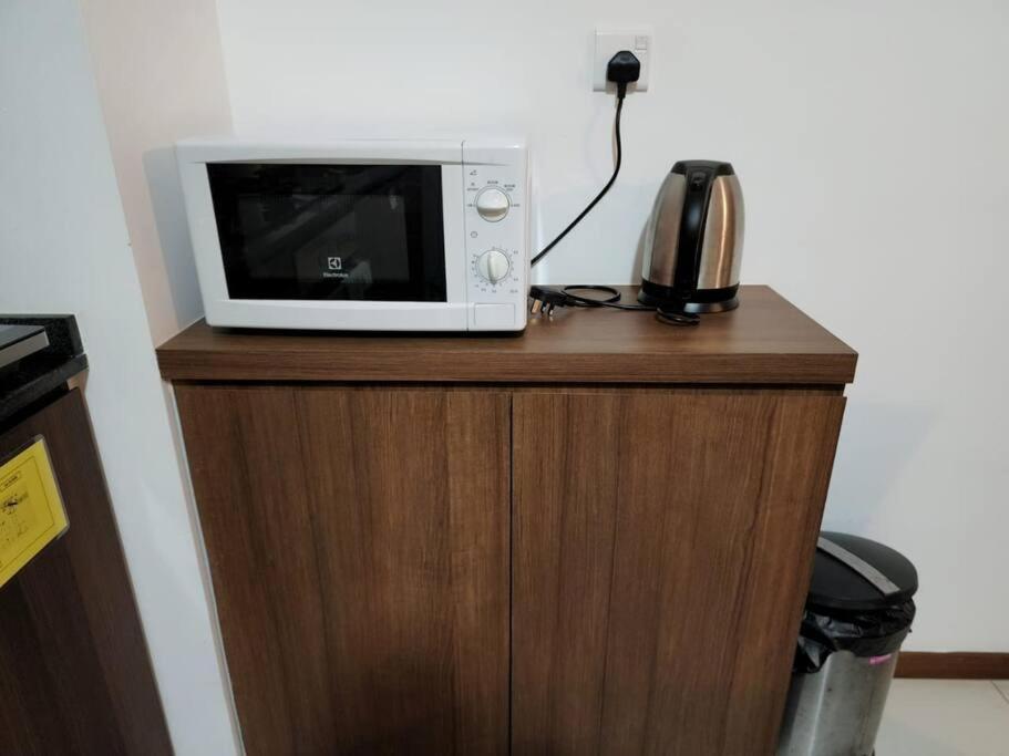 Deluxe Seaview Suite Twin Bed By The Only Bnb Tanjung Tokong Ngoại thất bức ảnh